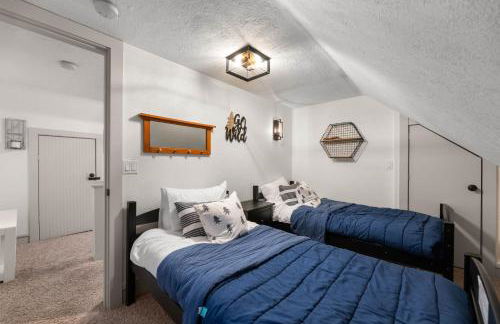 Timeless Historic Home near Downtown with HOT TUB - Foto 23