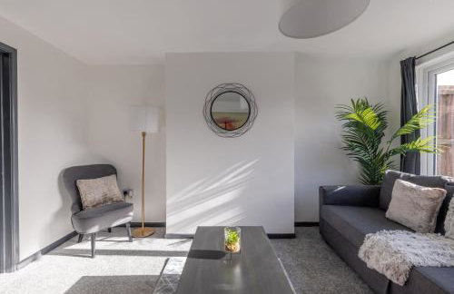 Modern 3 Bed House-Free Parking-by Holiday Homes - Foto 21