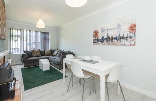 2BDR Peaceful Ground Floor Apartment Free Parking - Pass the Keys - Foto 10