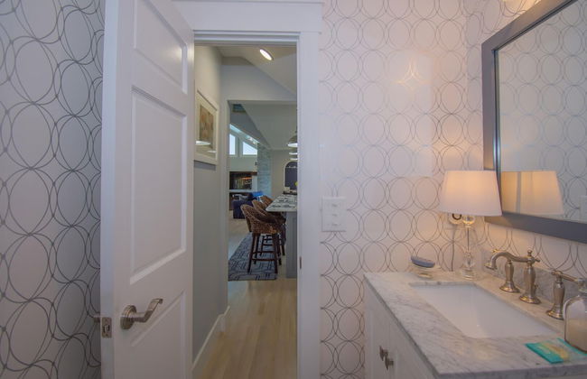 5 Bed Sleeps 12 With Water Views - Photo 26