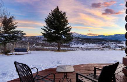 Sleeps 20 Secluded 7BDR Retreat on 71 Priv Acres Elkstone Lodge by AvantStay - Foto 7