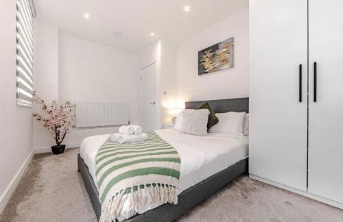 New Modern 2-Bed Apartment in Central Southend, Sleeps 5, Contractor Friendly - Foto 12