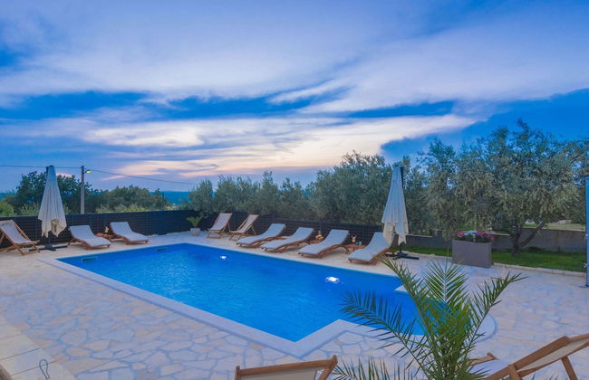 Beautiful Villa in Lisicic With Private Pool - Foto 30