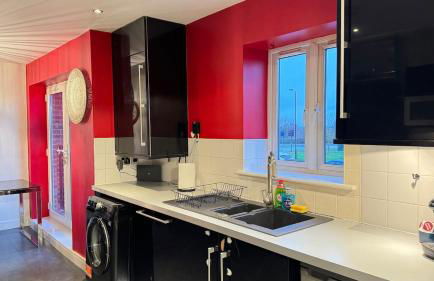 Spacious 2-Bedroom Duplex with Jacuzzi Bath and Free Gated Parking - Foto 8