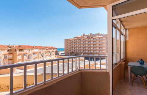 URBANIZACIÓN COPACABANA - La Manga del Mar Menor KM2 - Vistas a Mediterráneo Dormitorio doble y sofá-cama - Foto 18