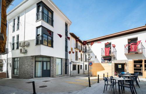 Apartamentos La Plazuela Baños de Montemayor - Foto 20