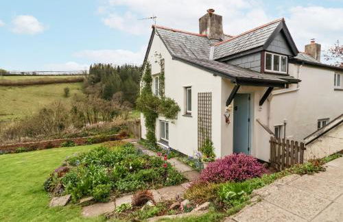 Greenslades - Photo 3