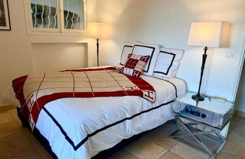 Prestigious villa in Cannes with stunning sea views - Photo 19