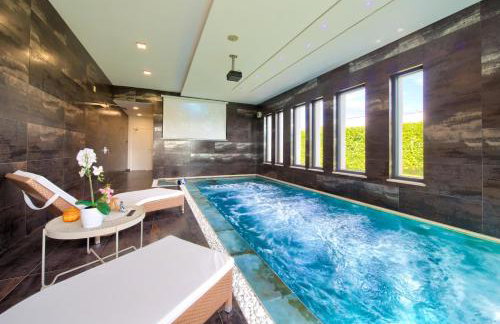 Villa LUMINOSA with outdoor and indoor pool and sauna - Foto 52