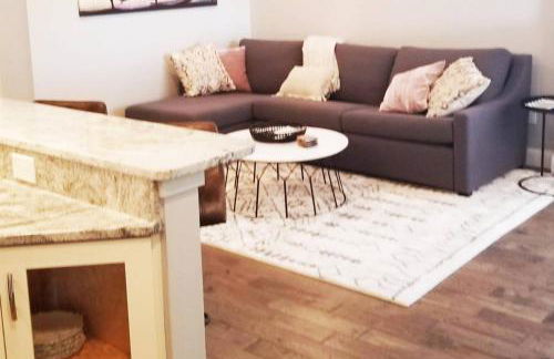 2nd Street -Deck Suite (back entrance) - Foto 7