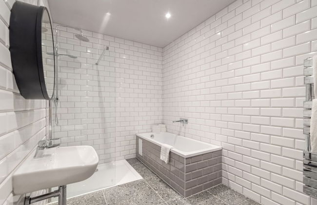 King Street Aparthotel - Photo 11