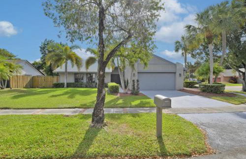 Tropical Dream House in Plantation 3 Bedroom Home with Pool - Foto 4