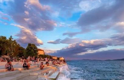 Newly built Villa MarVista with 4 bedrooms,infinity pool & stunning sea and mountain views - Photo 48