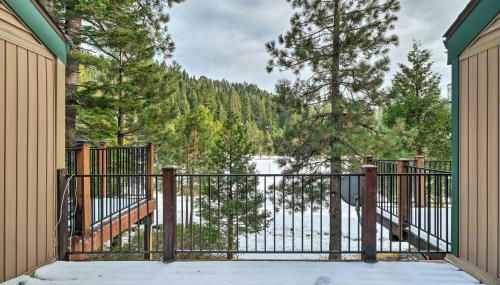 Pinecrest Retreat with Fireplace! - Foto 2