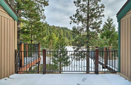 Pinecrest Retreat with Fireplace! - Photo 2