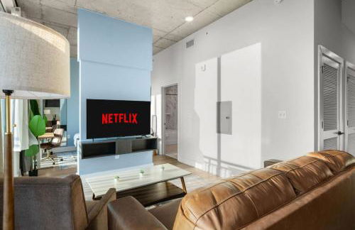 Chic Channelside Studio with High-Rise Views - Foto 6