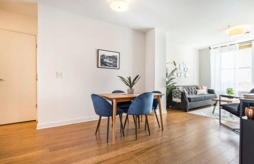 Center of DT walking distance to many venues - Foto 8