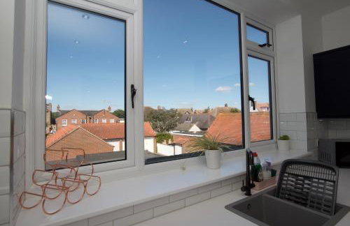 Beautiful large 3-bed coastal flat with parking. - Foto 43