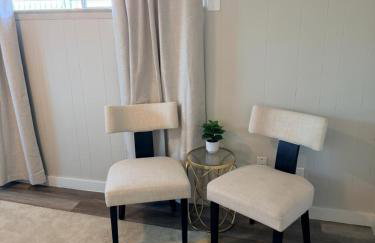 Luxury 4BR Retreat 10 Mins to Downtown & Lake - Photo 15