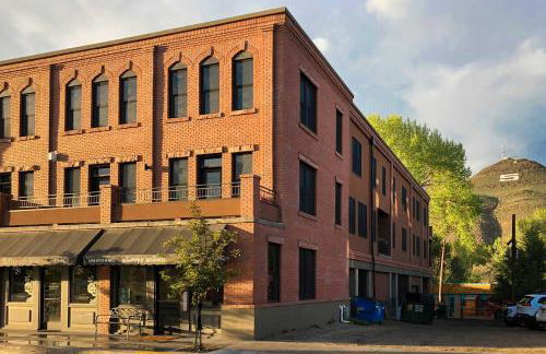 0660 Dtwn Salida Condo with Balcony - Foto 37