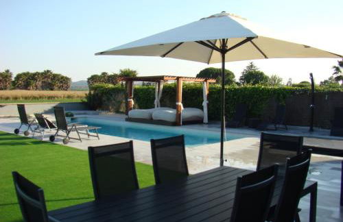 Villa en el campo cerca de la playa. - Foto 12