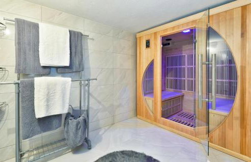 Gorgeous Home In Varazdin Breg With Sauna - Foto 41