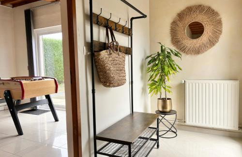 Le So Art, grande maison 4 chambres, terrain de pétanque, grand jardin clos, flipper, babyfoot, jeux Arcade, ping pong,1 km mer, proche golf, Port en Bessin, Bayeux et plages du débarquement, adaptée enfants - Foto 36