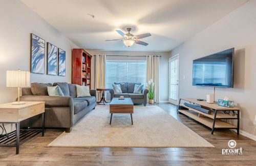 Emerald Gem 0.7 miles from beach - Foto 1