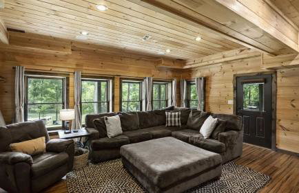 Waterfront 1-acre Private Dock, Hot Tub, Firepit Bankhead Lodge by Avantstay - Foto 36