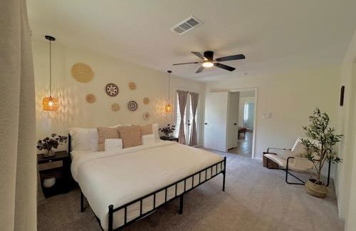 King Bed Suite in Conroe , Garage Available - Foto 67