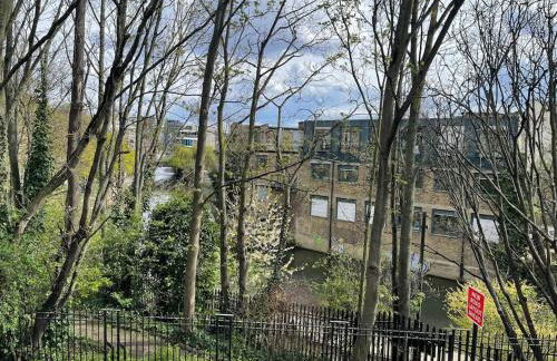 Canal-Side Boutique Apartment - Foto 3