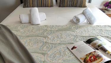 King size bed, Terra relaxa, Vista al mar, near Achilleio - Foto 3