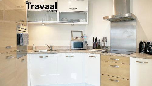 Travaal.©om - 2 Bed Serviced Apartment Farnborough - Foto 4