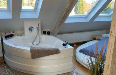 Wellness Suiten mit Whirlpool am Stadtrand von Essen - Foto 7