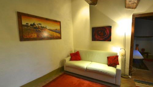 In a wonderful medieval village on the Tuscan hills, with air conditioning - Foto 3