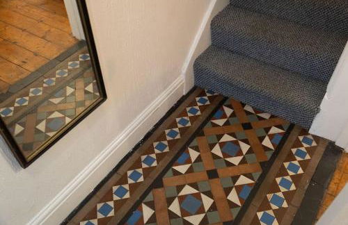 Gloucester City - Birchmore House - 2 Bedroom End Terrace Property Near To City Centre & Hospital With On-Street Parking - Sleeps 5 - Great For Hospital Workers & Contractors - Hosted by RENTMYHOUSE - Foto 21