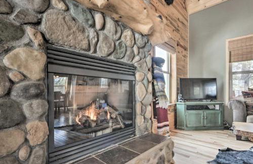 Fire Pit and Game Room Heber-Overgaard Cabin! - Foto 6