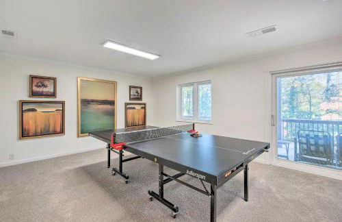 Serene Home with Fire Pit, Deck and Easy Access to ATL - Foto 19