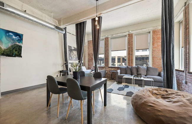 Beautiful 3bd Unit in Perfect Downtown Location - Foto 13