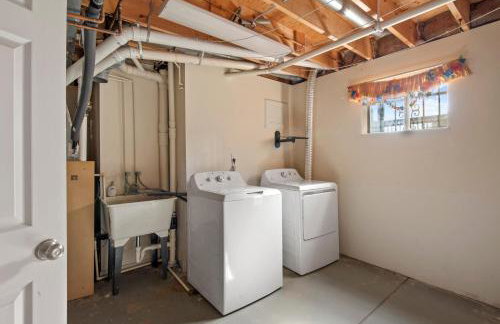 Relaxing Escape + Large Deck - 12 Min to Red Rocks - Foto 27