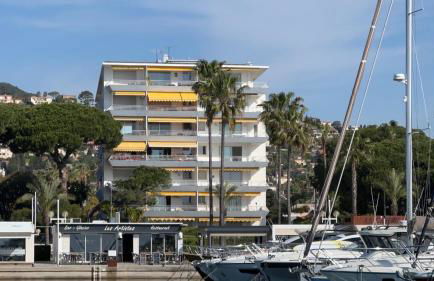 Seafront - beautiful flat with aircon and comfortable loggia - Foto 28