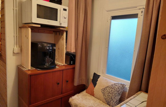 Tranquil Chalet in Geel With Garden - Photo 4