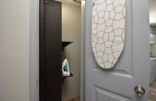 SuperValue Suite #5 @ East End Revitalized - Foto 22