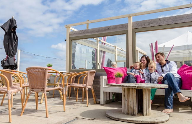 Kijkduin Chalet Near Beach - Photo 14