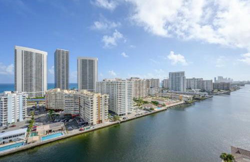 Stunning Penthouse Suite Waterfront 2BD 2BA - Foto 5