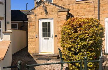 Castle Cottage - Photo 1