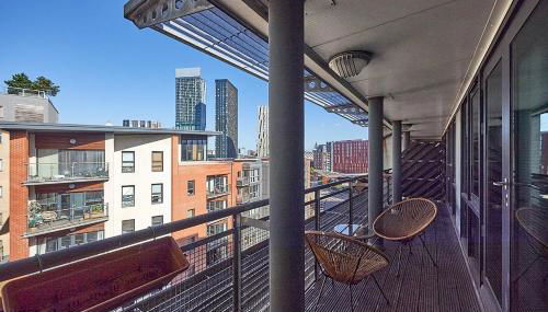 Luxury 2-Bed Penthouse In Deansgate I Free Parking - Foto 2