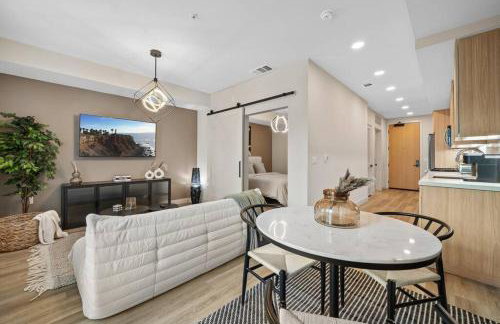 Modern 1BR near South Coast Plaza l Midterm to long-term Stay - Foto 4