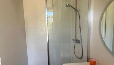 STUDIO Vue Mer plage immédiate - Foto 3