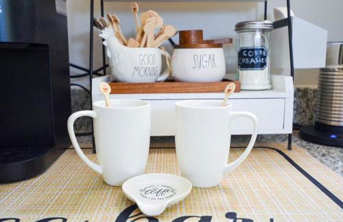 Private 1 Acre Retreat, Spa, Firepit, Gym, Chickens, King Suite, Pets - Foto 5